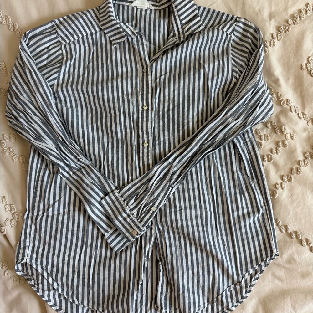 H&M Black and White Striped Button Down Shirt